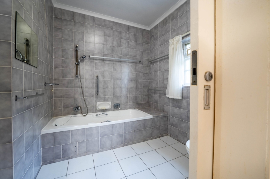 3 Bedroom Property for Sale in Belvidere Estate Western Cape